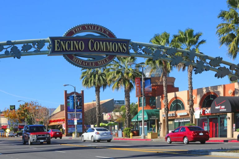 Junk removal in Encino even Encino commons